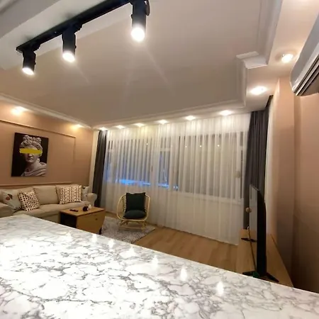 شقة Spacious 3br 3ac Near Metro *