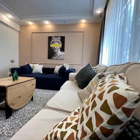 Spacious 3br 3ac Near Metro اسطنبول